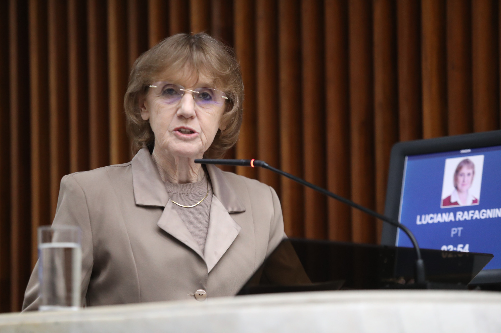 Deputada Luciana Rafagnin (PT) solicita medidas urgentes de segurança na PR-180, em Marmeleiro