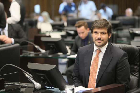 Deputado Tiago Amaral defende mais prazo para o Refis