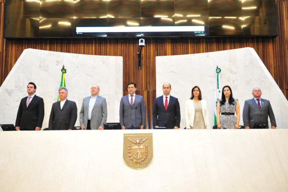 Os 50 anos da Renovação Carismática Católica são comemorados em sessão solene na Assembleia Legislativa