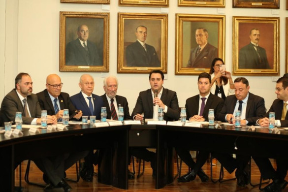 Romanelli destaca plano de obras e equipamentos para cidades paranaenses