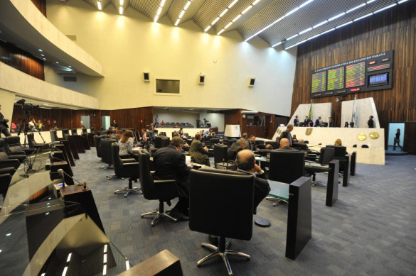 Deputados começam a analisar o projeto da nova Lei de Diretrizes Orçamentárias