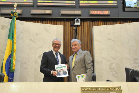 Fiep lança Agenda Legislativa da Indústria durante sessão na Assembleia