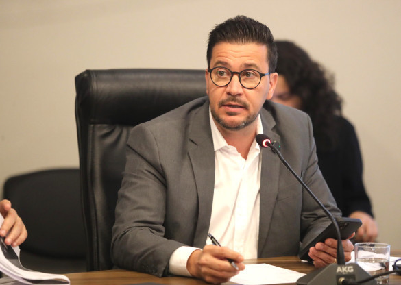 Em Audiência Pública, deputado Arilson Chiorato (PT) questiona possíveis irregularidades na aplicação de recursos públicos em tratamentos renais