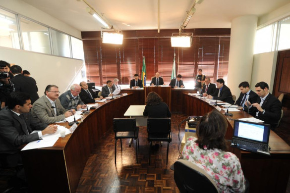 Michele Caputo presta contas das ações da Secretaria da Saúde no primeiro quadrimestre de 2015