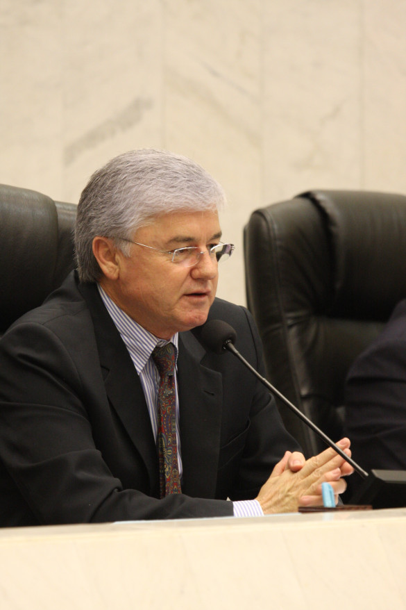 Rossoni Ressalta Importância da Presença dos Deputados Em Plenário