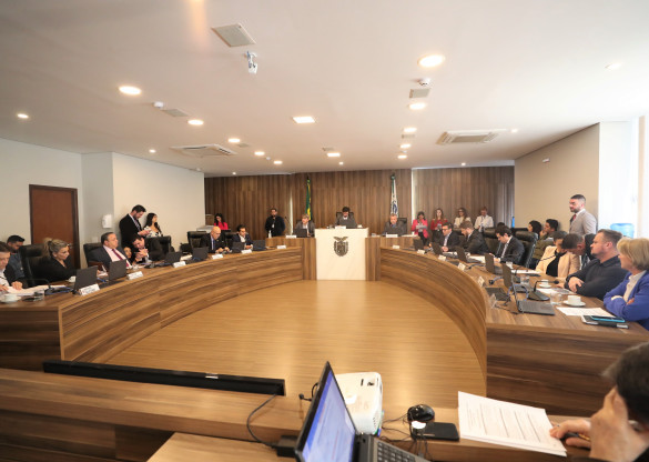 CCJ aprova projetos de reposição salarial e reestruturação de carreiras de servidores estaduais