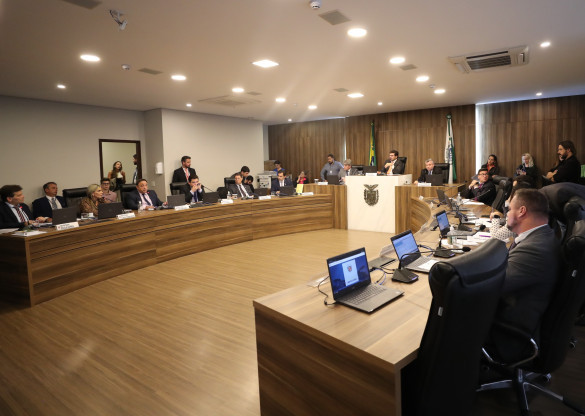 CCJ aprova projeto que proíbe arquitetura hostil no estado do Paraná