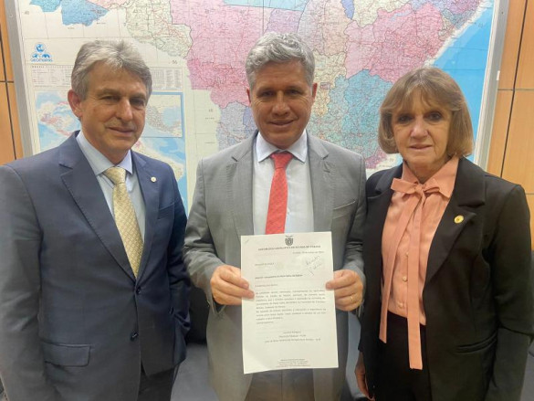 Deputada Luciana Rafagnin (PT) leva à Brasília pedido de retomada do programa nacional de Habitação Rural