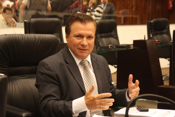 Pec que Extingue Aposentadoria de Ex-governadores Será Votada Na Segunda-feira (18)