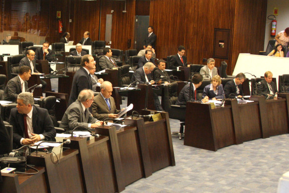 Deputados aprovam nove projetos e adiam discussão da proposição em homenagem a Zumbi dos Palmares