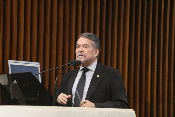 Procurador defende políticas de assistência às famílias carentes