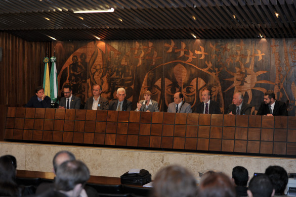 Presença permanente de odontólogos em hospitais motiva audiência na Assembleia Legislativa