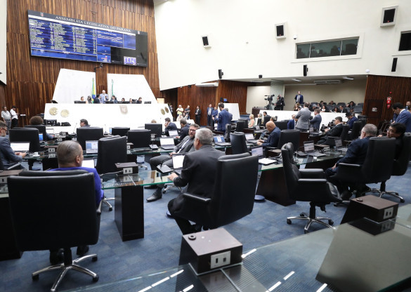 Projetos voltados à proteção do consumidor paranaense avançam na Assembleia Legislativa