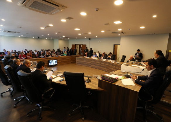CCJ começa a discutir projeto que estabelece o videomonitoramento de obras públicas