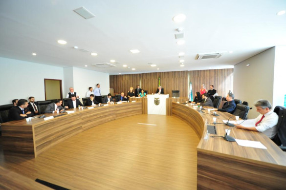 CCJ encerra atividades de 2018 aprovando emendas a projeto do Programa de Parcerias do Paraná