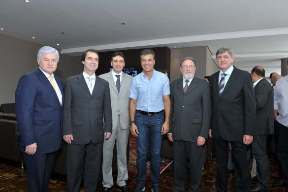 Governador visita Assembleia e ressalta bom relacionamento institucional entre os Poderes