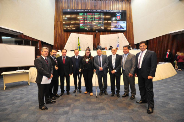 Trabalho de inclusão social para pessoas com malformação de membros do corpo é apresentado na Alep