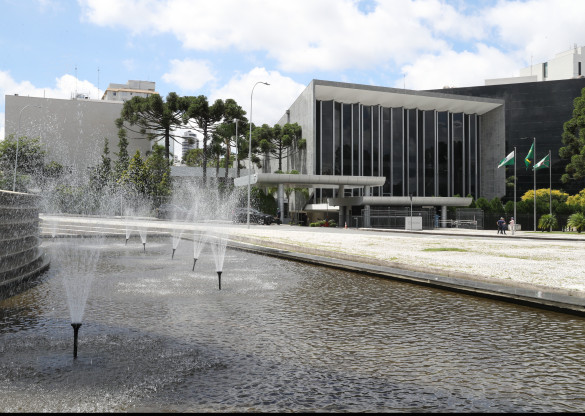 Alteração na Reforma Administrativa do Estado começa a ser debatida no Plenário da Assembleia