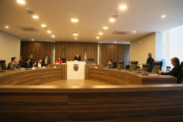 Finanças aprova projeto que isenta autista da tarifa do transporte intermunicipal