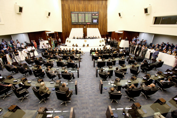 Sessão solene marca abertura do ano legislativo de 2012 na Assembleia