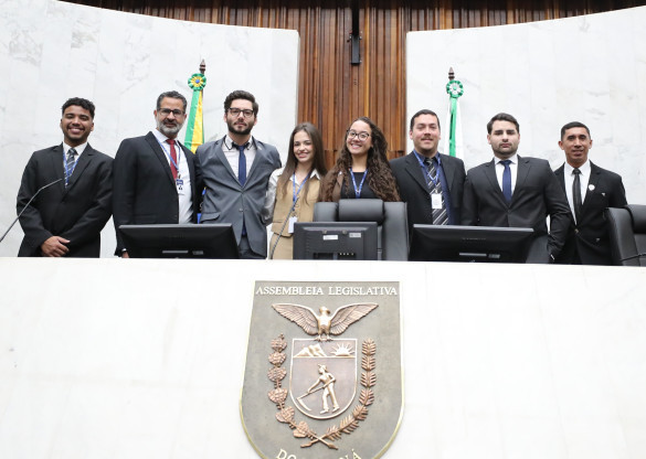 Expectativa, entusiasmo e primeiros aprendizados marcam início do Parlamento Universitário 2025