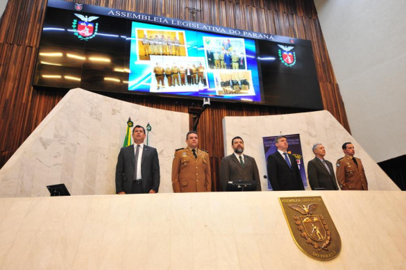 Batalhão de Patrulha Escolar Comunitária completa dez anos e é homenageado na Assembleia Legislativa