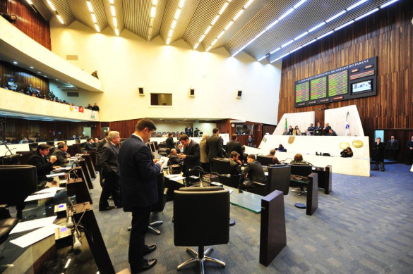 Projeto que regulamenta programas de pontos em cartões de fidelidade segue para sanção