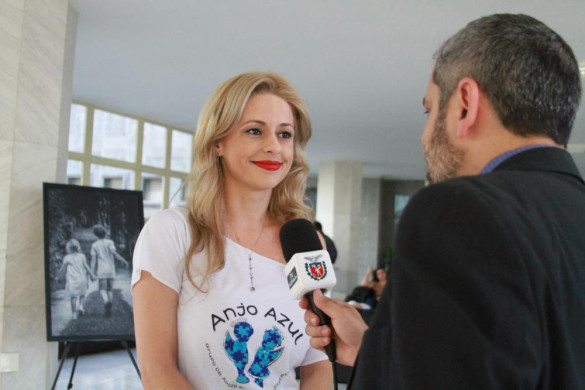 Exposição fotográfica registra o cotidiano das famílias de autistas