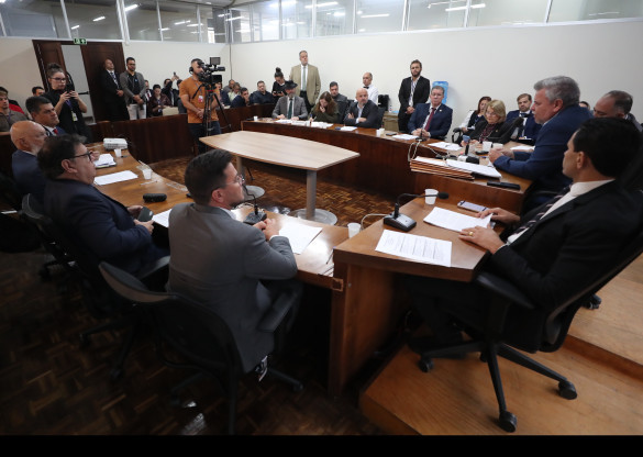 Conselho de Ética recebe relatórios de denúncias por quebra de decoro envolvendo Renato Freitas (PT) e Ricardo Arruda (PL)