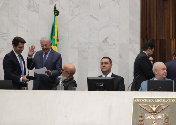Nelson Justus assume mandato de deputado na Assembleia Legislativa