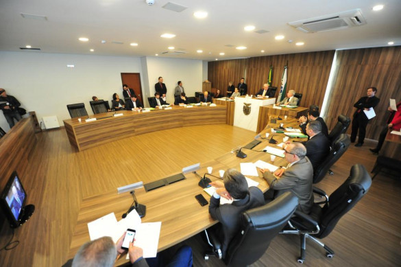 Debates sobre projeto de cunho tributário dominam sessão da Comissão de Constituição e Justiça