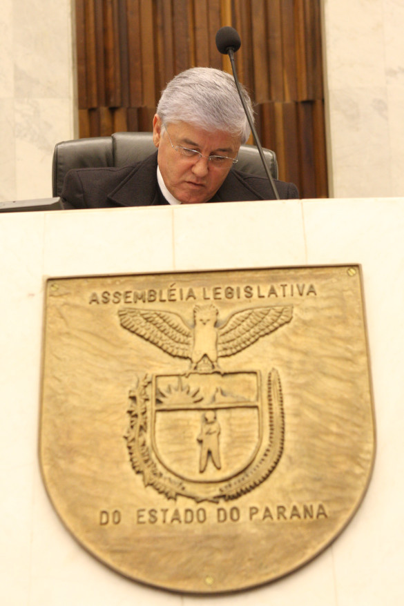 Mesa Executiva Apresenta Projeto que Regulamenta Aproveitamento de Efetivos