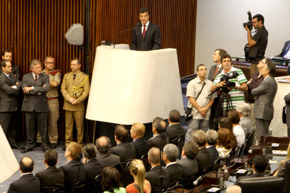 Na reabertura do ano legislativo, governador agradece esforço da Assembleia