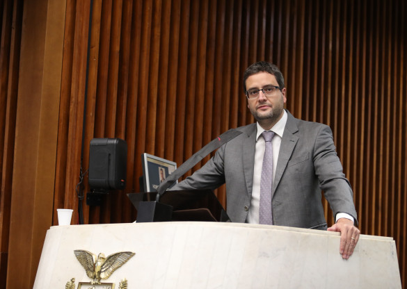 Audiência discute volta às aulas presenciais com segurança
