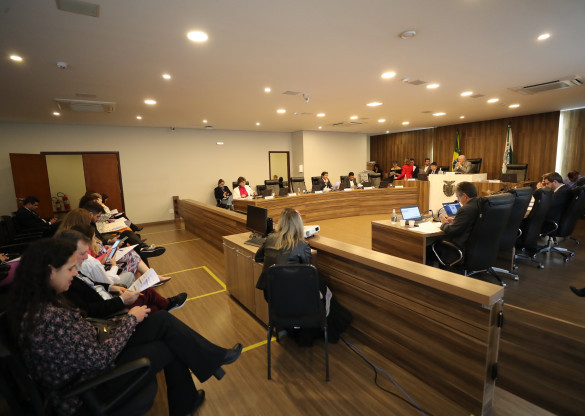 CCJ inicia debate de projeto que cria o Programa Educa Juntos