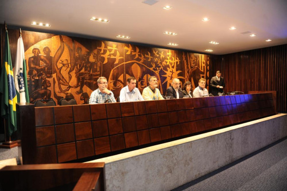 Frente Parlamentar debate conservação da araucária como fonte de renda para agricultores familiares