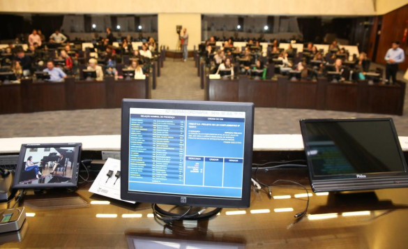 Novo sistema de votações da Alep entra em funcionamento