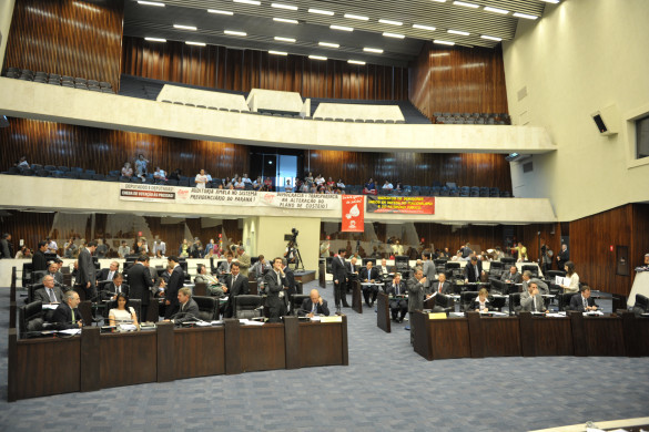 Assembleia anuncia pauta da sessão plenária da próxima segunda-feira (17)