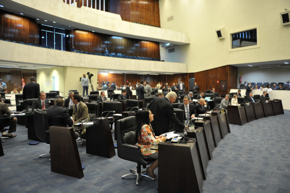 Assembleia aprova isenção do ICMS para o diesel usado no transporte coletivo