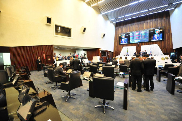 Poder Executivo apresenta emenda substitutiva geral ao projeto que reajusta vencimentos de servidores estaduais