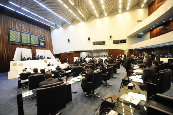 Segue para sanção do Executivo o projeto que cria plano de carreira para funcionários da AGEPAR