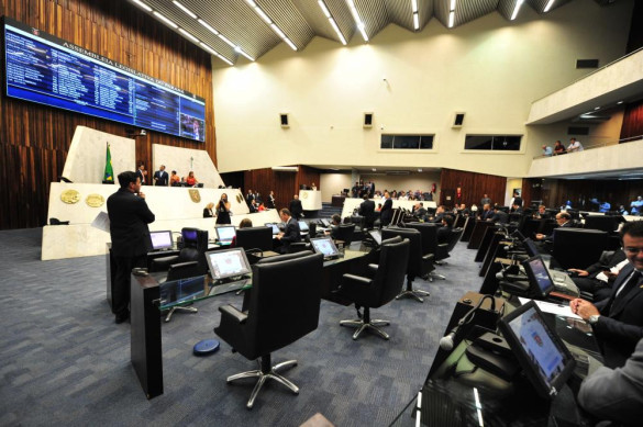 Assembleia aprova cinco projetos de lei na sessão plenária desta terça-feira (12)