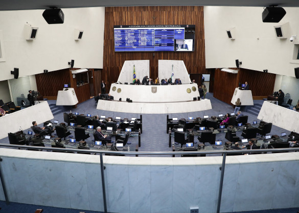 Assembleia aprova projetos de valorização da Cultura Negra e de combate ao racismo no Paraná