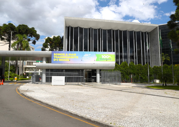 Saúde renal, escala 6x1, interiorização e homenagens estão entre os destaques da agenda da Assembleia