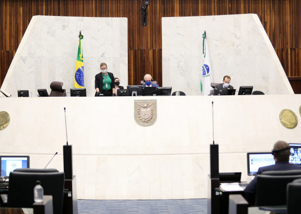 Assembleia começa a discutir projeto que autoriza o funcionamento de até 200 Colégios Cívico-Militares no Paraná