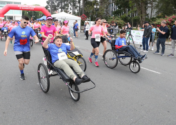 Esporte, solidariedade e saúde marcam a 1ª Corrida de Rua da Assembleia Legislativa