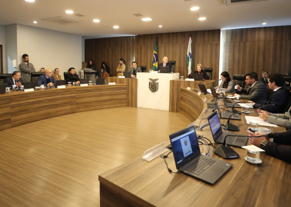 Em reunião extra, CCJ aprova proposta que reajusta salários dos professores da rede pública estadual de ensino
