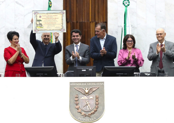 Assembleia Legislativa reconhece atuação de Ciro Scheraiber na defesa do consumidor com título de Cidadão Benemérito do Paraná