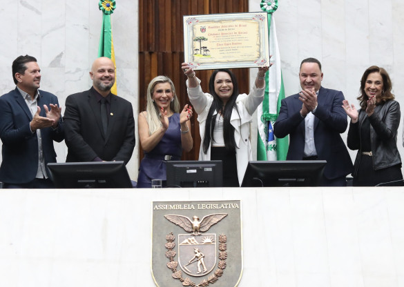 Empresária Tânia Lopes Anselmo é a mais nova Cidadã Honorária do Estado do Paraná