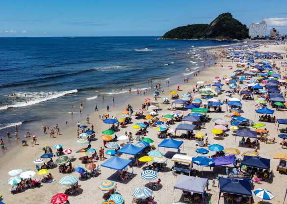 Leis aprovadas na Assembleia garantem proteção e segurança aos veranistas no Paraná